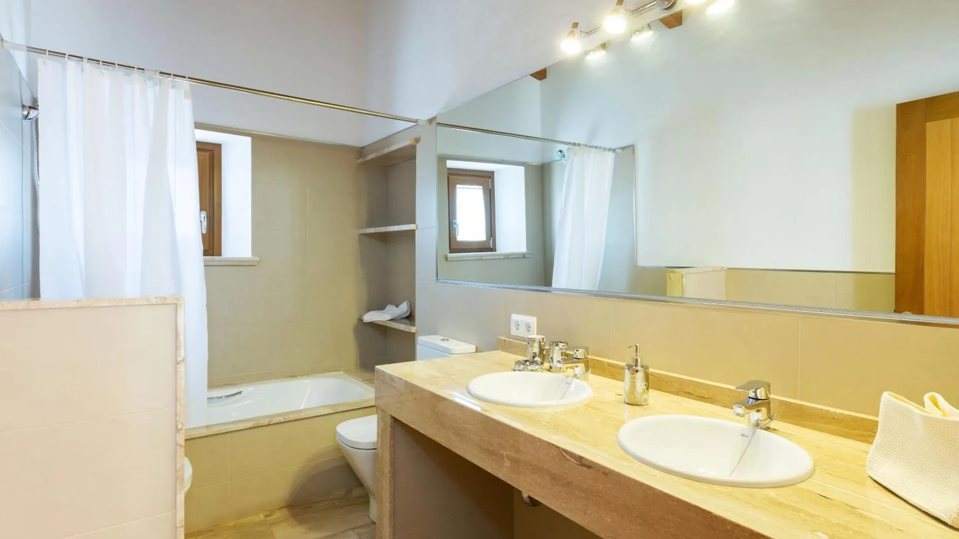 Carrusillo Holiday home Lloseta